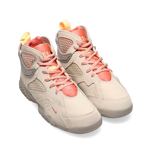 JORDAN BRAND WMNS AIR JORDAN 7 RETRO SP SANDDRIFT/PEACH CREAM-MALT