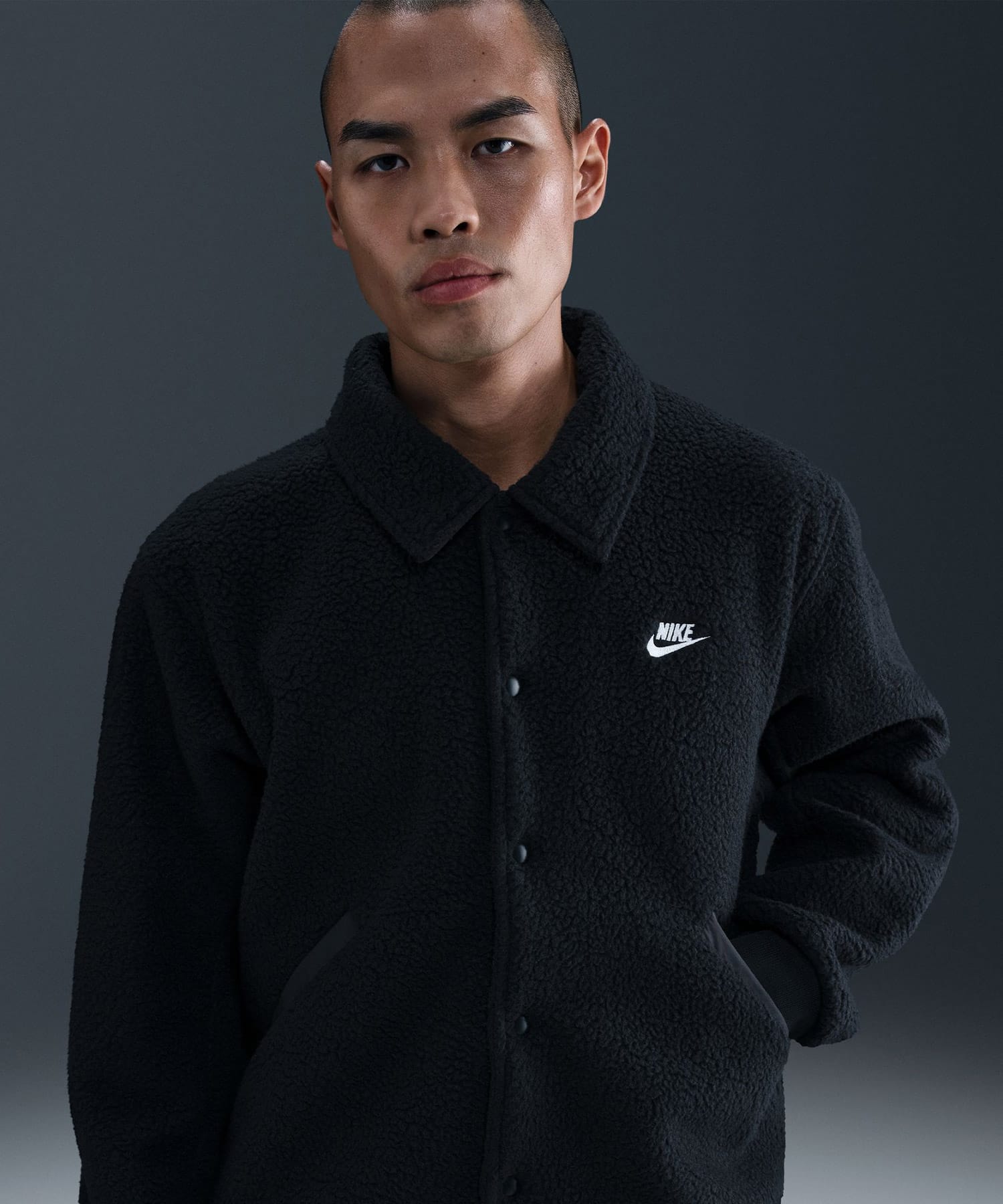 NIKE AS M NK CLUB SHERPA COACHES JK BLACK/WHITE（ナイキ クラブ