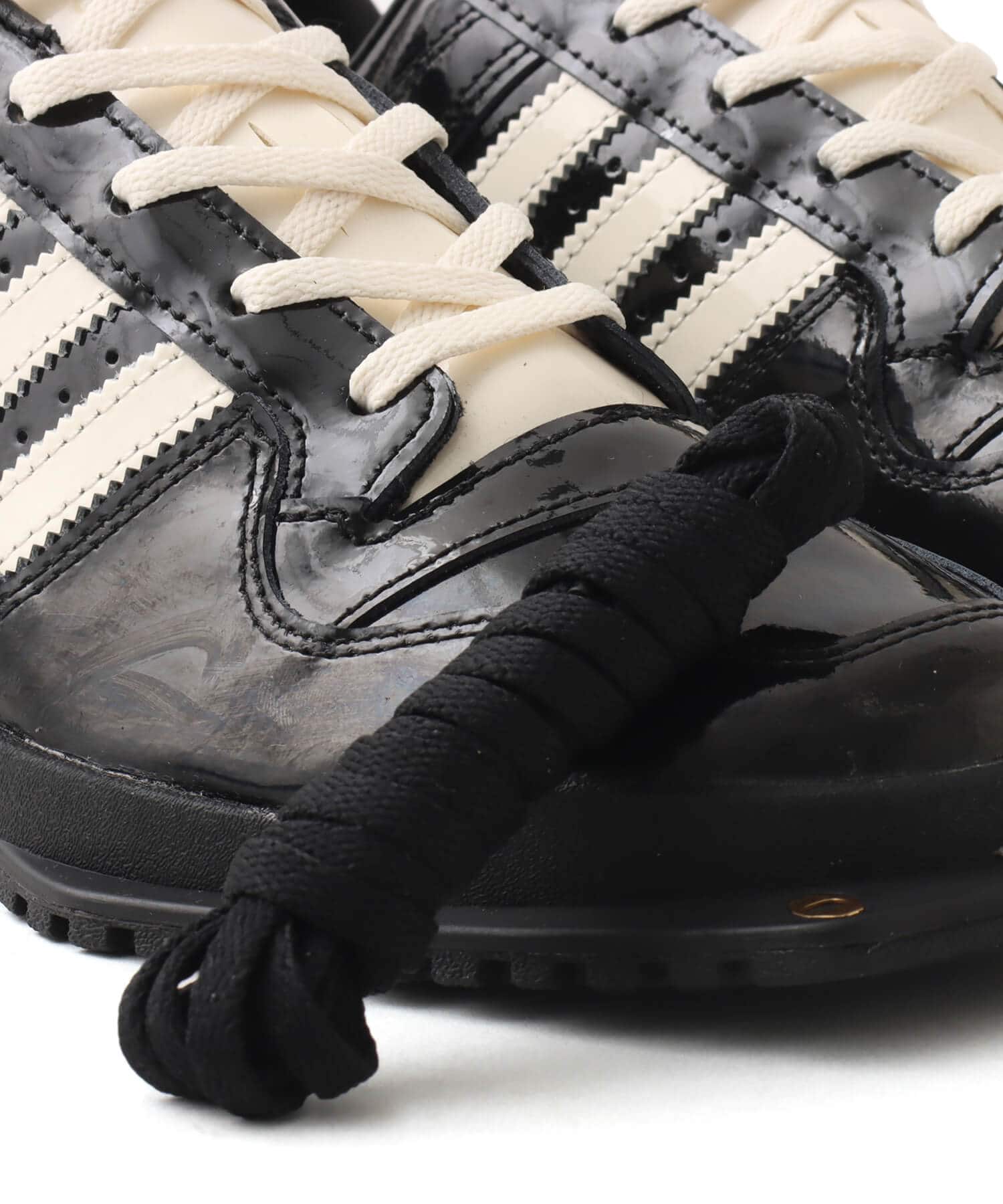 adidas FORUM SQ W CBLACK/CREWHT/GOLDMT（アディダス フォーラム