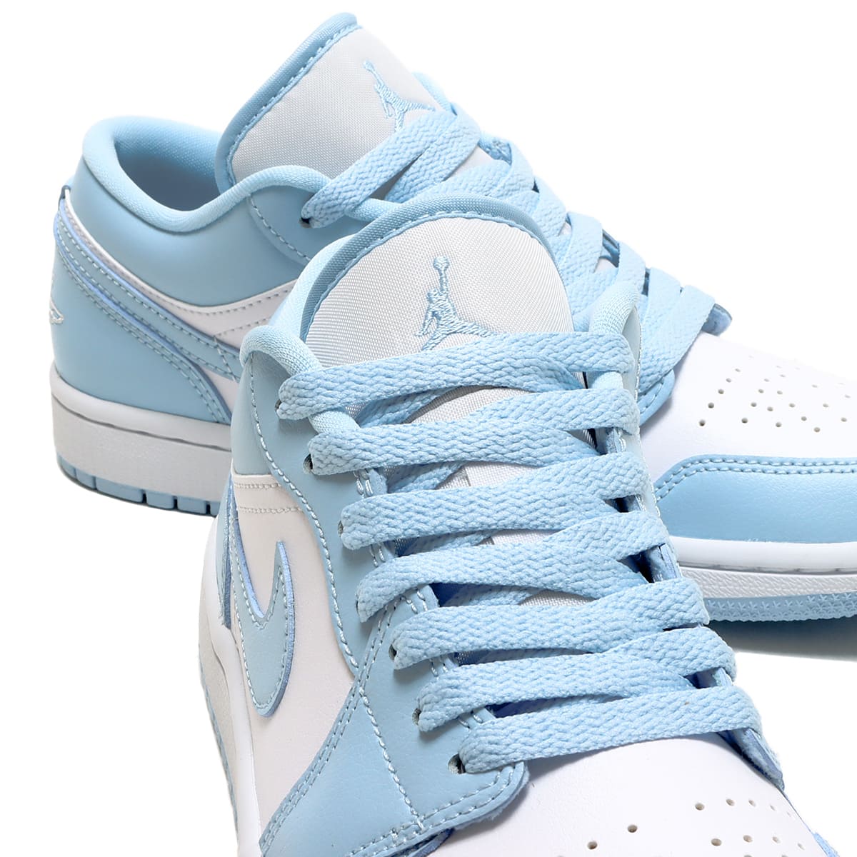 JORDAN BRAND WMNS AIR JORDAN 1 LOW WHITE/ICE BLUE 22HO-I