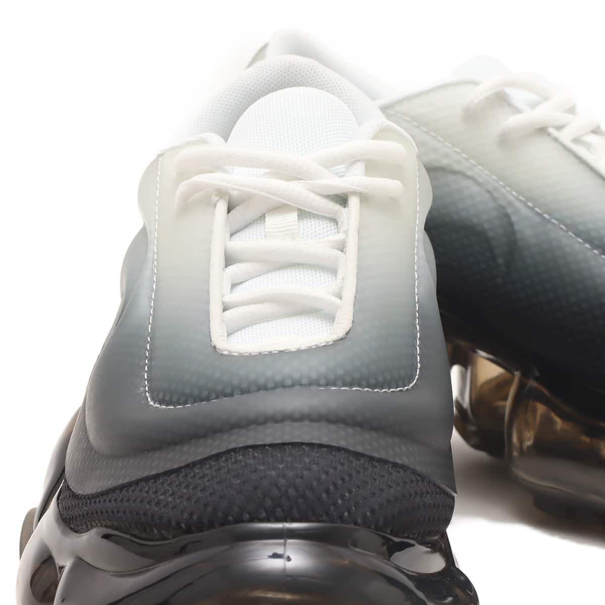 grounds MOOPIE FAM WHITE GRADATION / BLACK（グラウンズ ムーピー