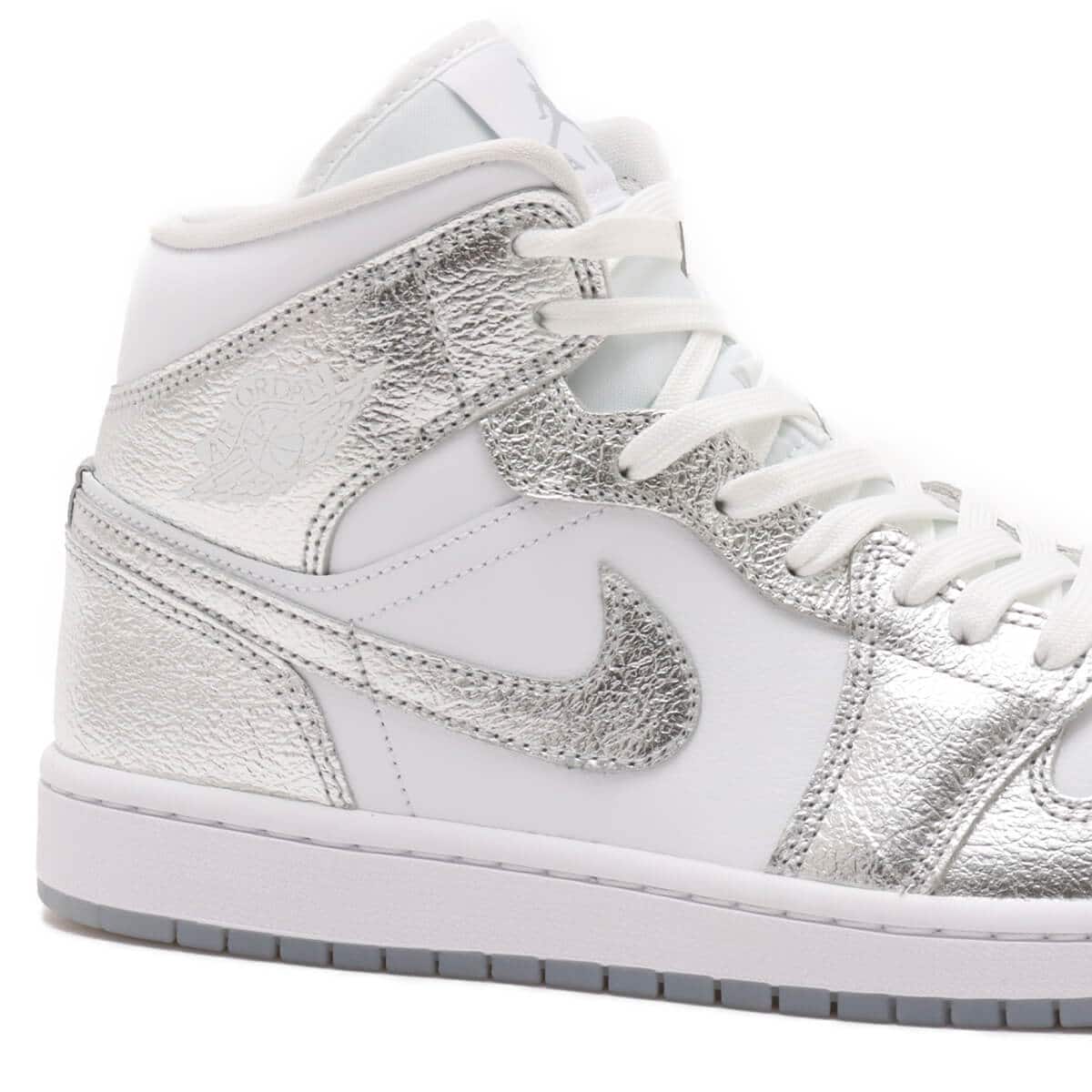 JORDAN BRAND WMNS AIR JORDAN 1 MID SE WHITE/METALLIC SILVER-WOLF