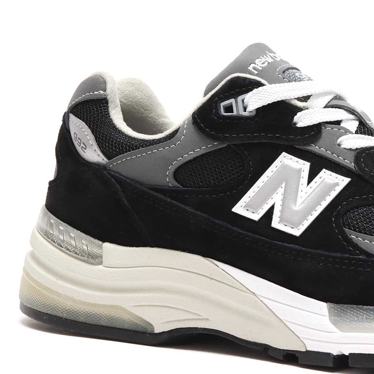 New Balance M992EB BLACK（ニューバランス M992EB-ブラック） | atmos