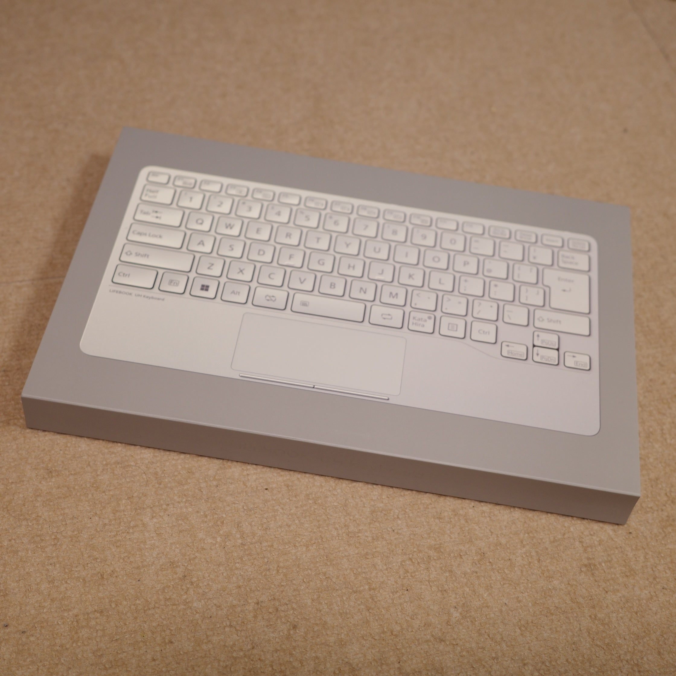 LIFEBOOK UH Keyboardレビュー(1)開封、外観編｜utsuno
