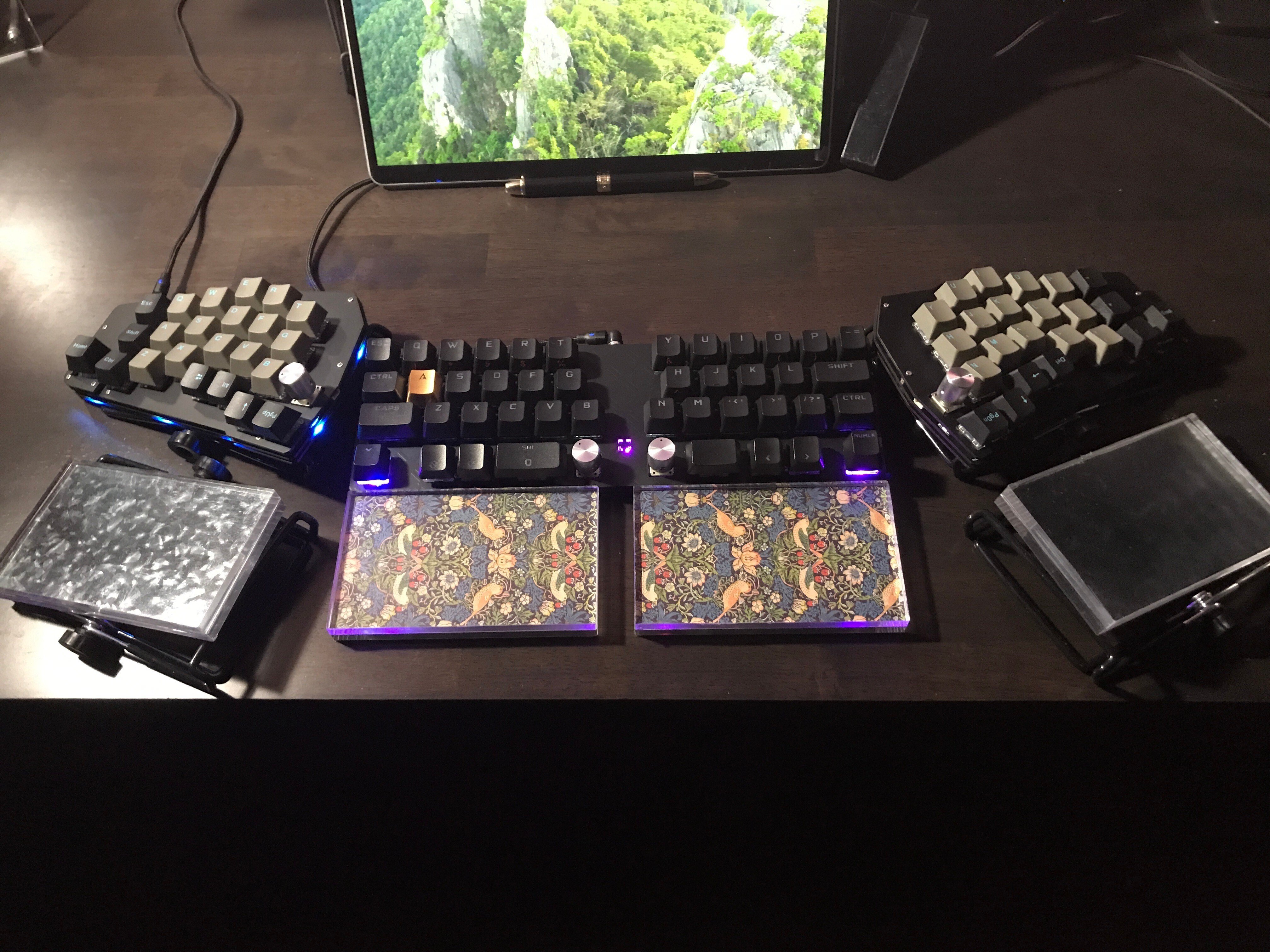 分割キーボードのテンティングと一体型パームレストにたどり着いた話