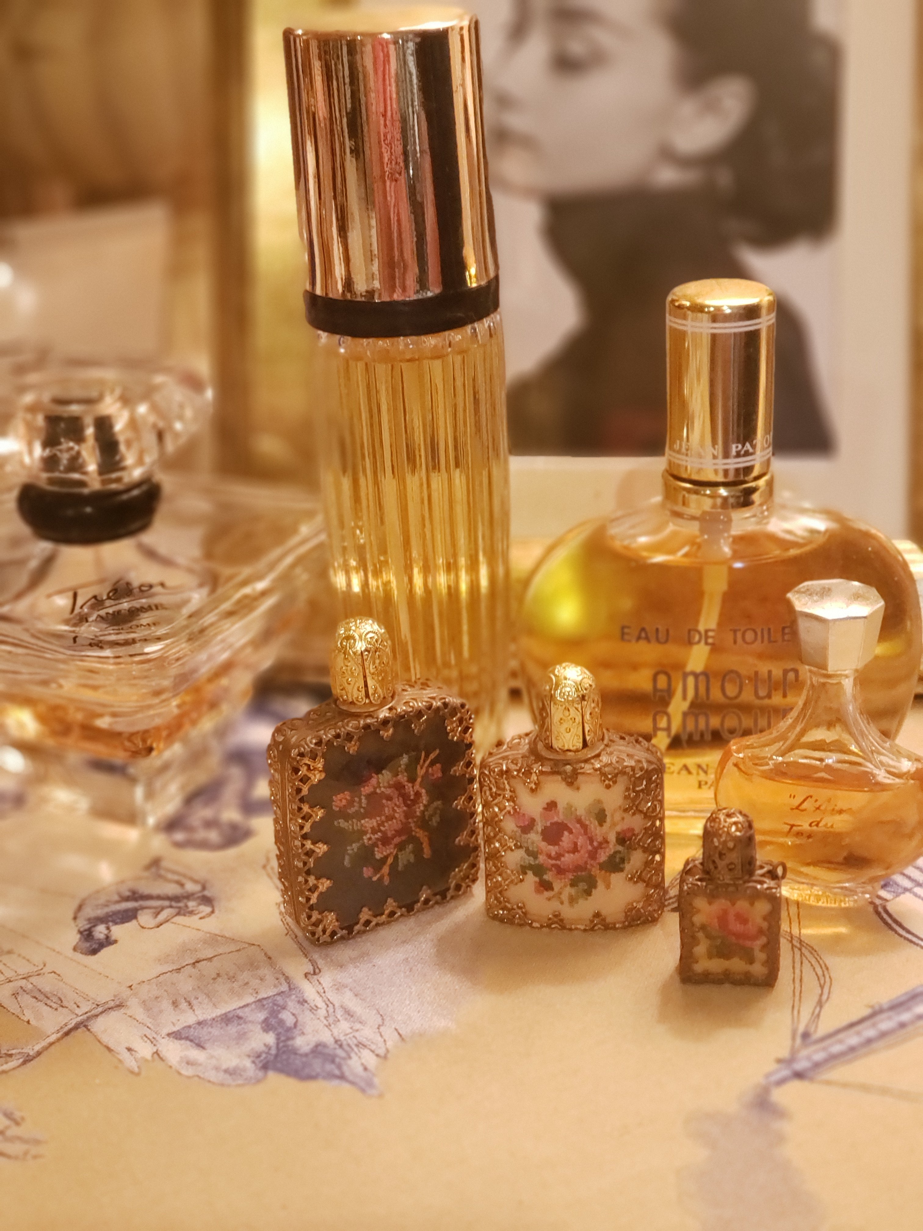 古い香水瓶に想いを馳せて。。。🥺💘｜madamhiroko