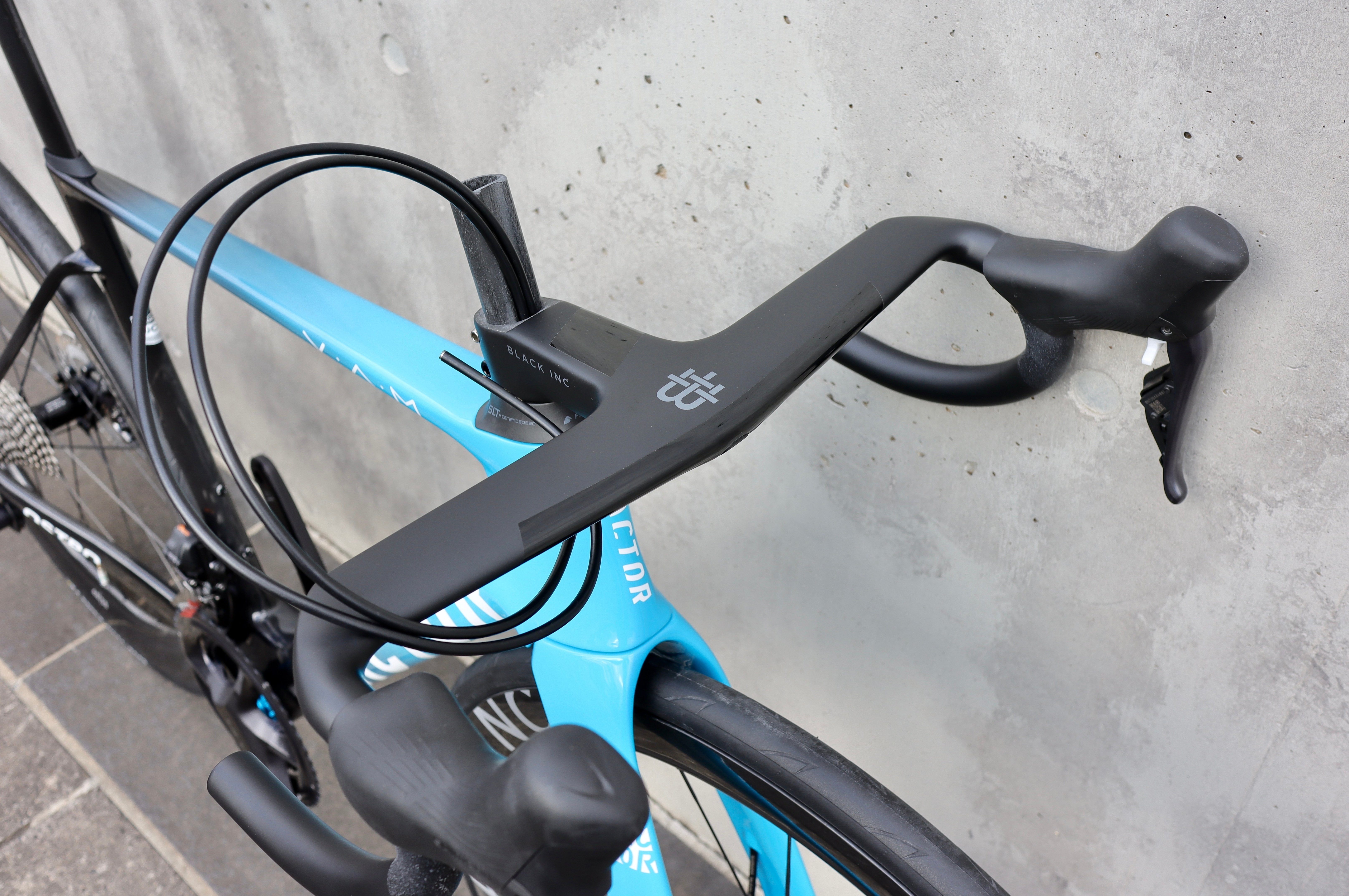 先行入荷！新型FACTOR OSTRO VAM Team IPTカラー 』 新型O2VAM・PRISMA