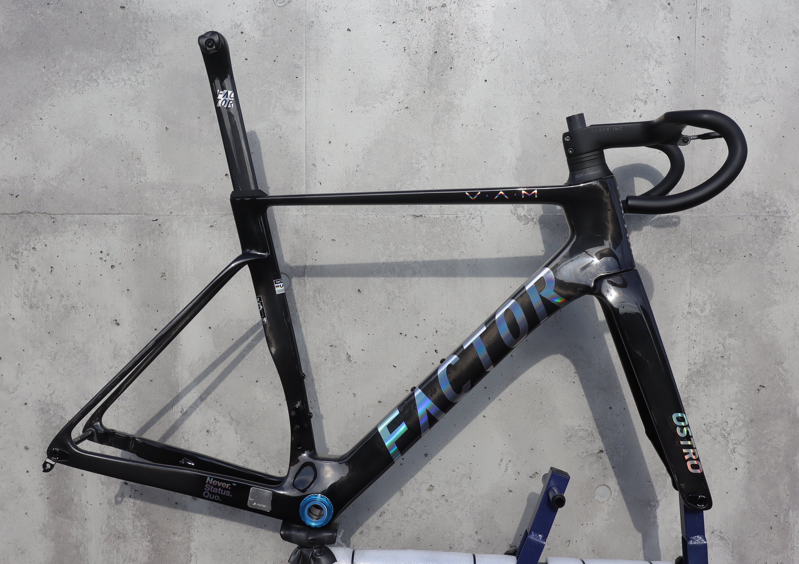 FACTOR OSTRO VAM 2.0フレームセット 25%OFF！！店頭在庫限定