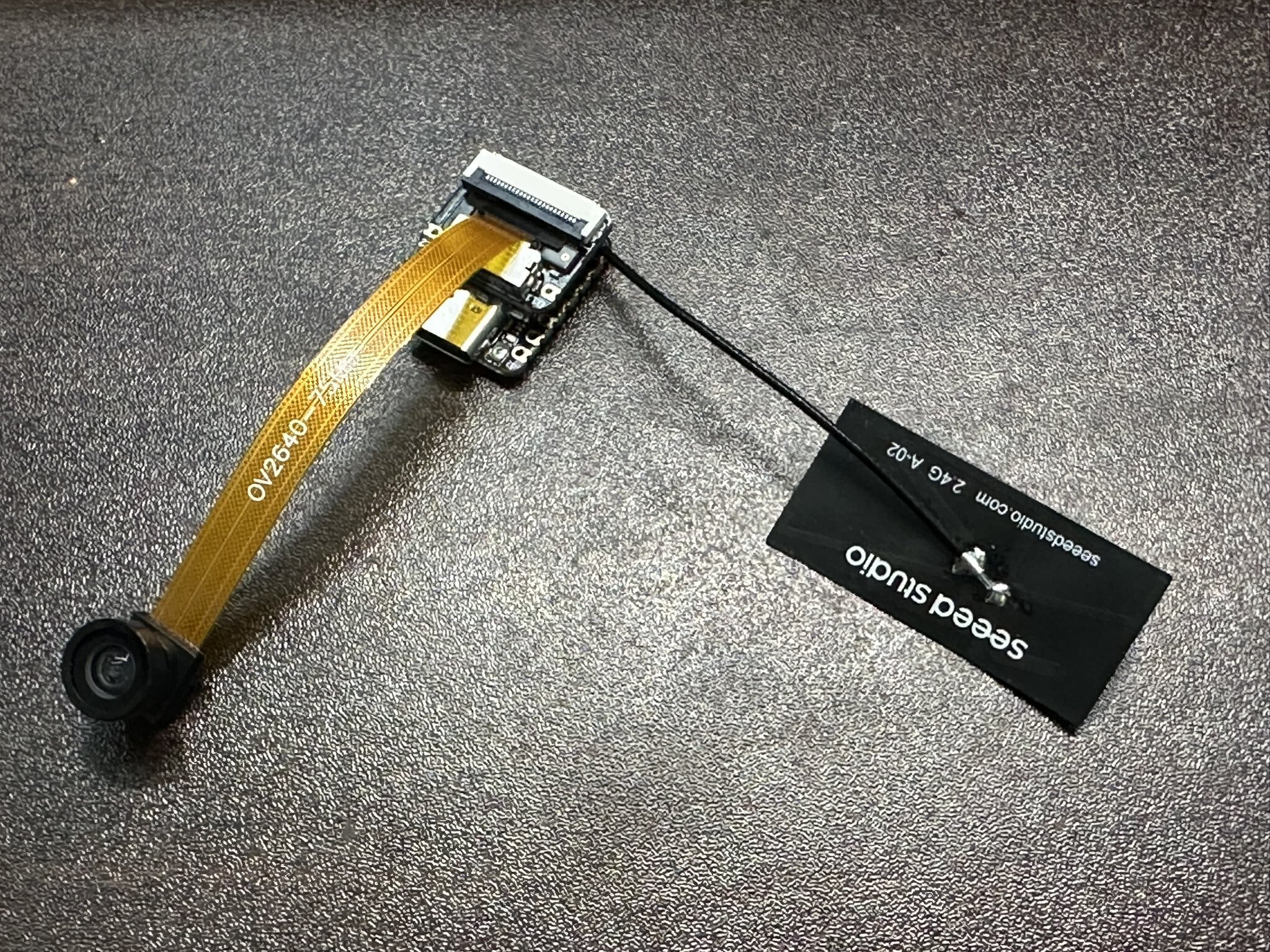 VRChat] DIY顔トラProjectBabbleを試す｜そら