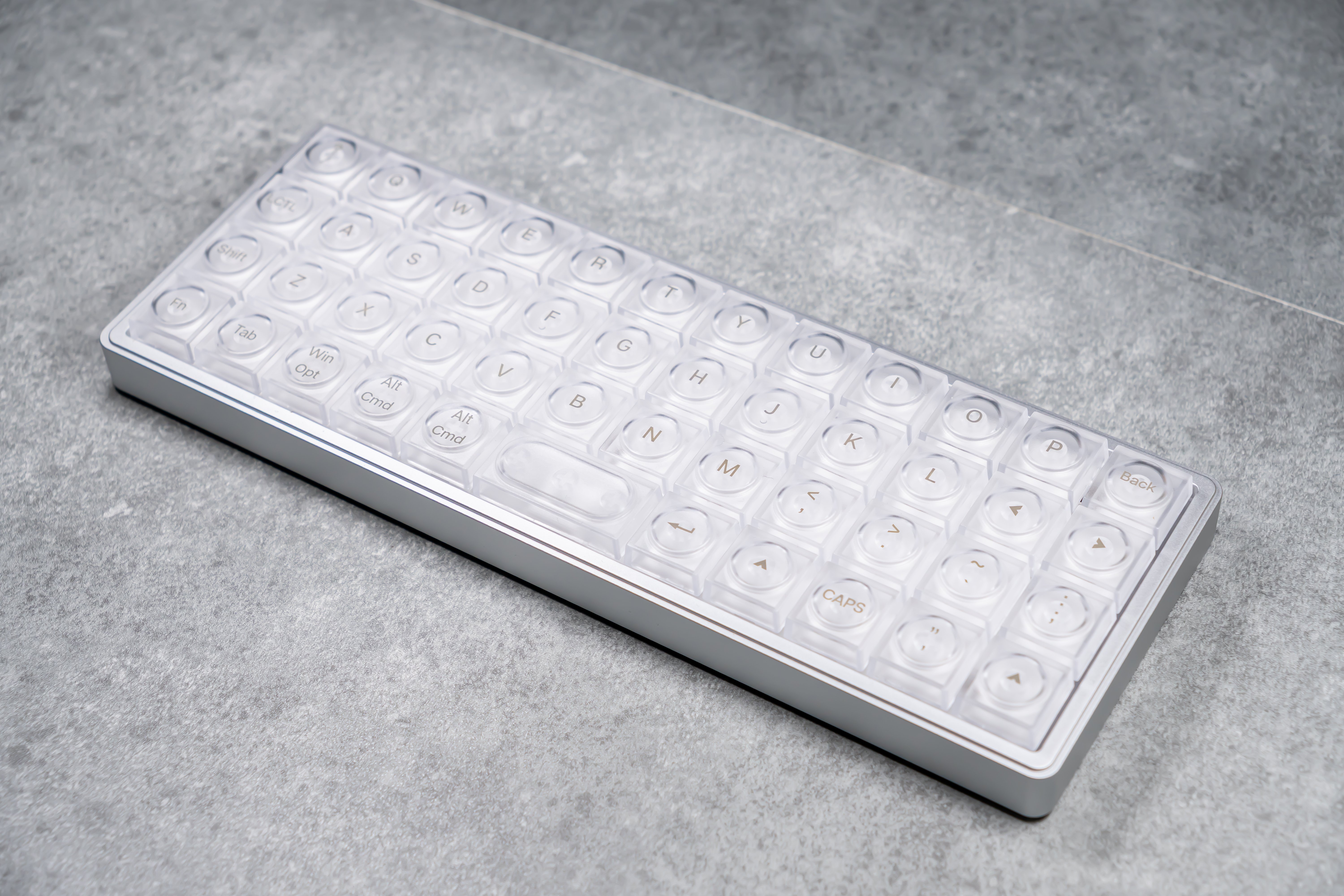 2025年に出会ったモノ①40％キーボードに出会い、ハマった。｜Shino