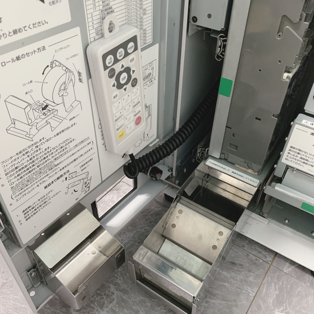 美品・保証付き】GLORY製 券売機 VT-S10 新札対応済｜Yahoo!フリマ（旧