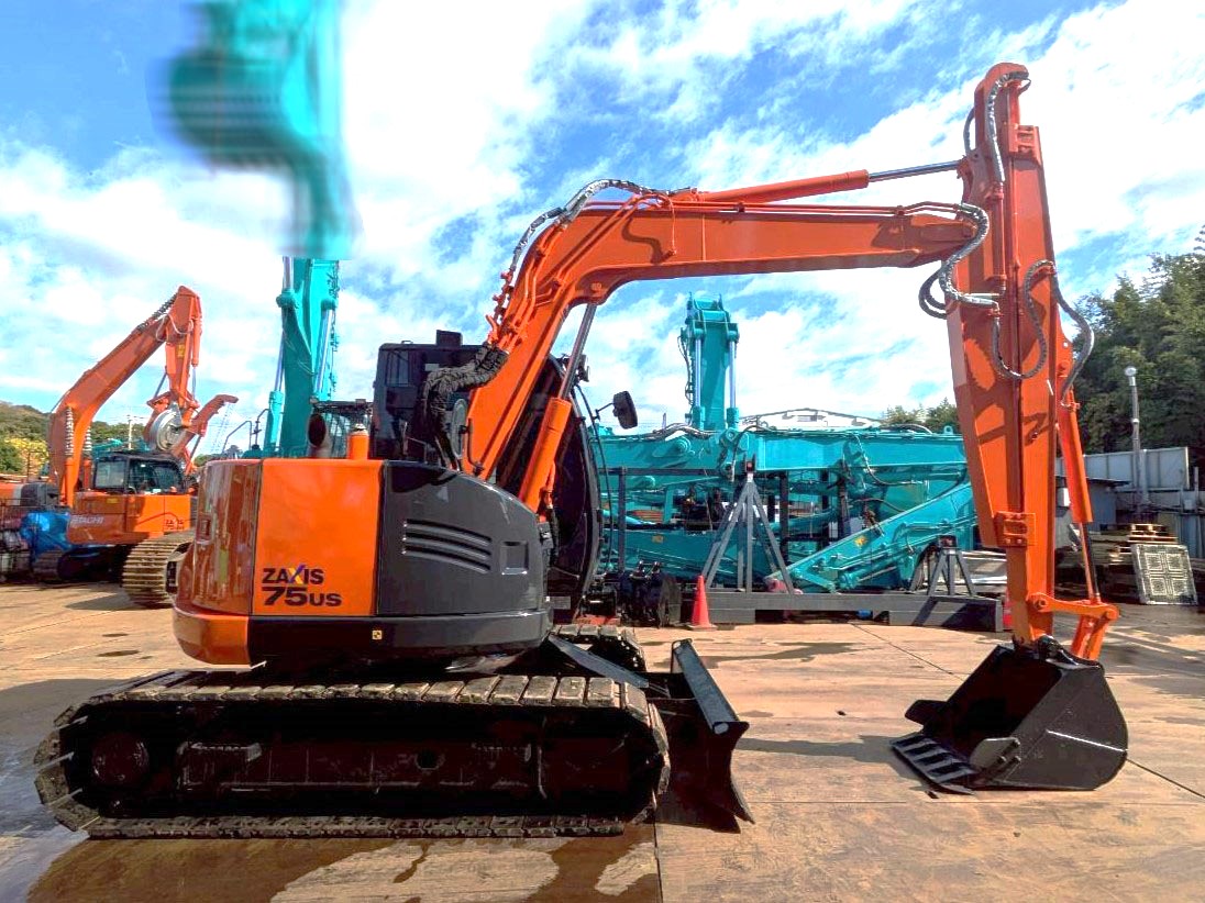 ID144793】ZX75US-5B ☆年度末！謝恩セール☆ | 特選解体重機 | 株式
