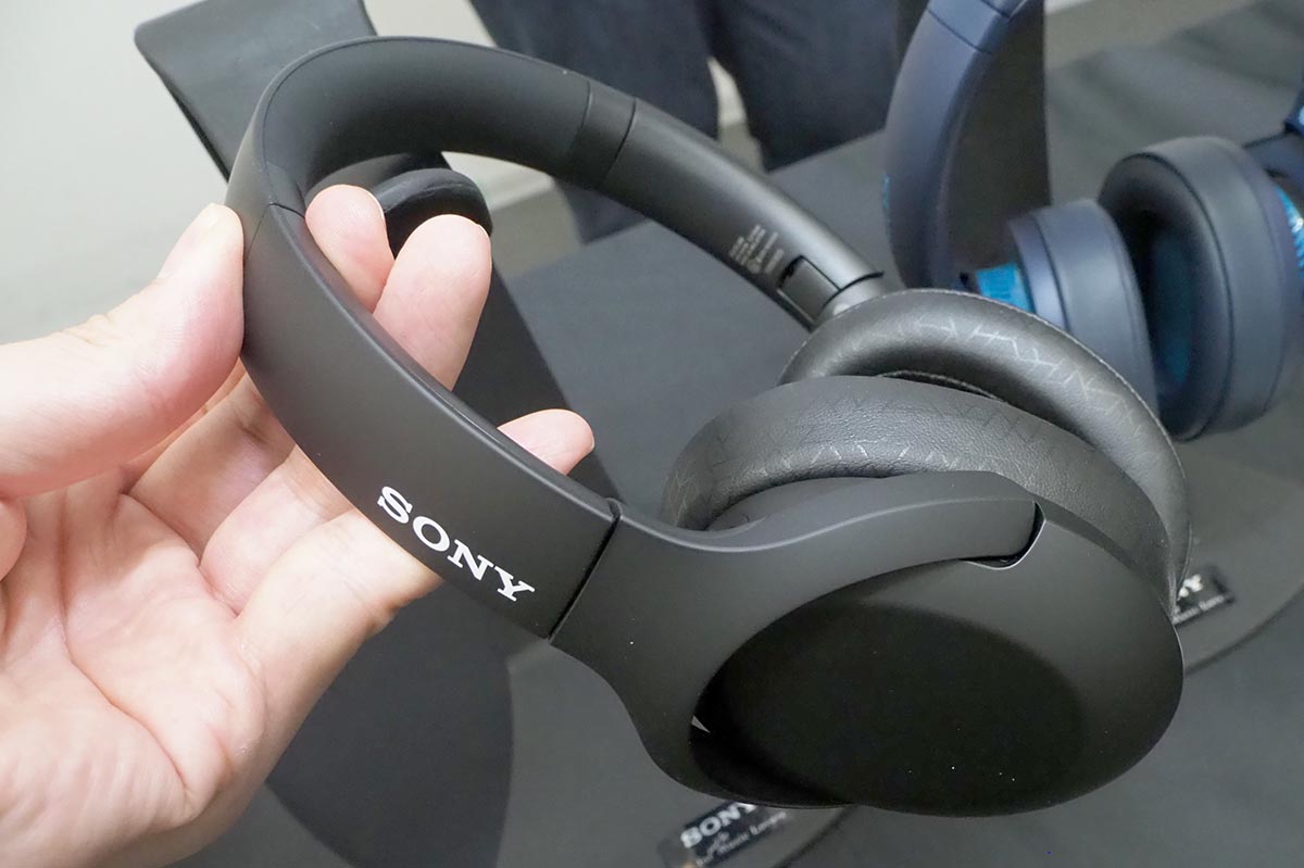 ソニー、約3万円のノイズキャンセルヘッドフォン「H910N」。小型