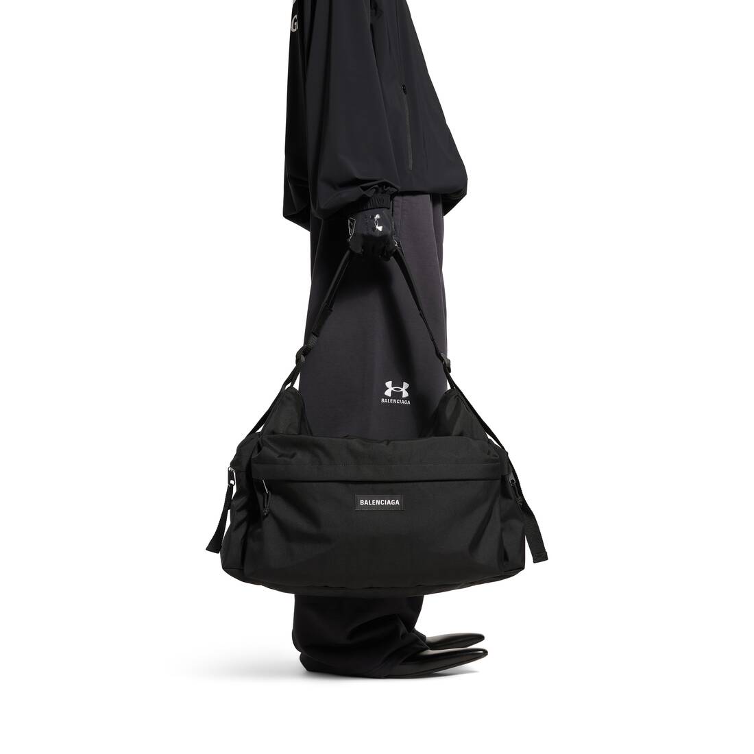Men's Explorer Multipocket Weekender Medium in Black | Balenciaga FR