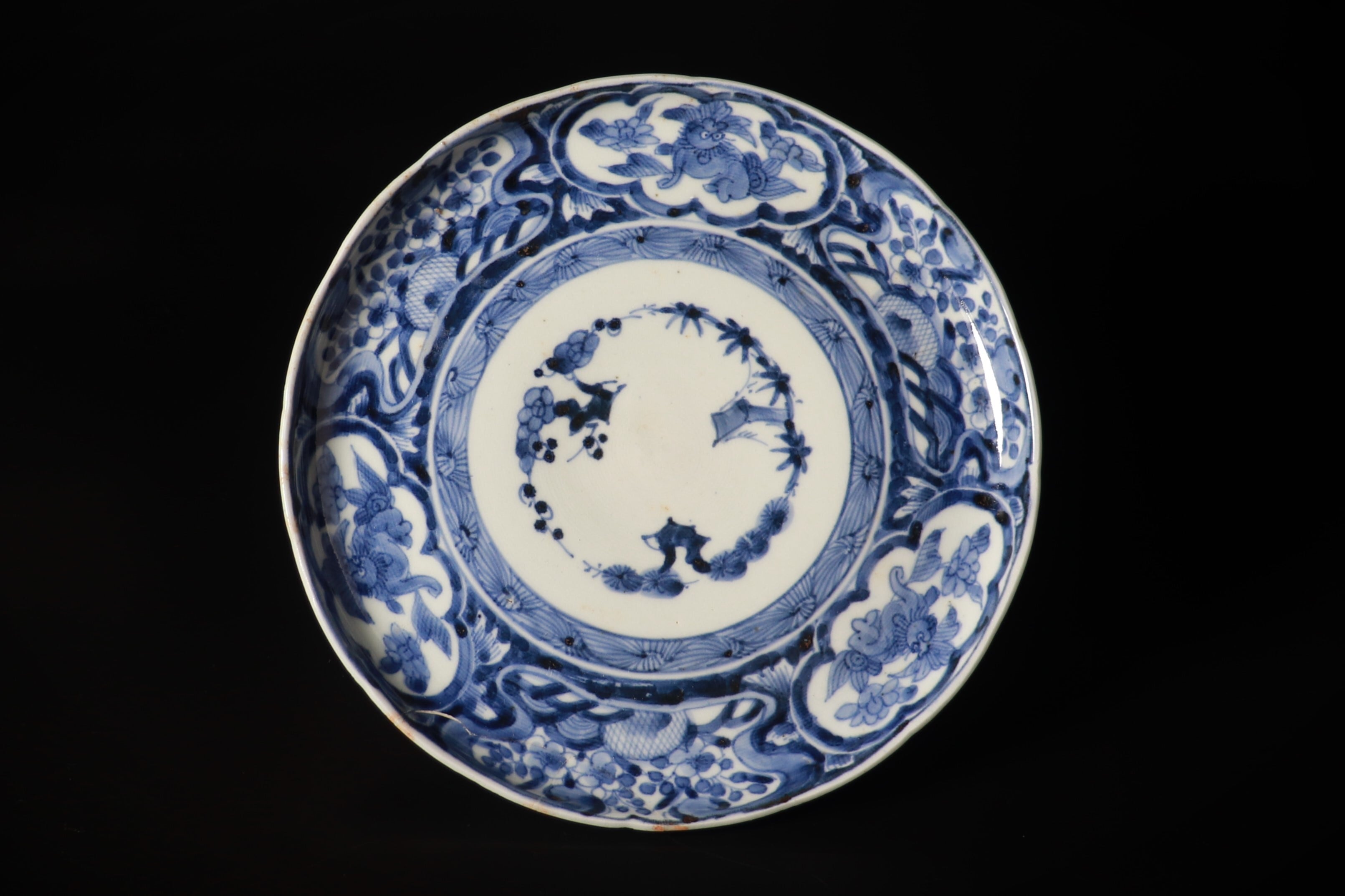 古伊万里染付唐獅子牡丹文輪花皿 3客組 | KATAKAGO_TOKYO