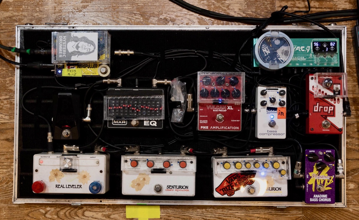 プロのベース練習、覗いてみた。– 第4回：T$UYO$HI（The BONEZ / Pay