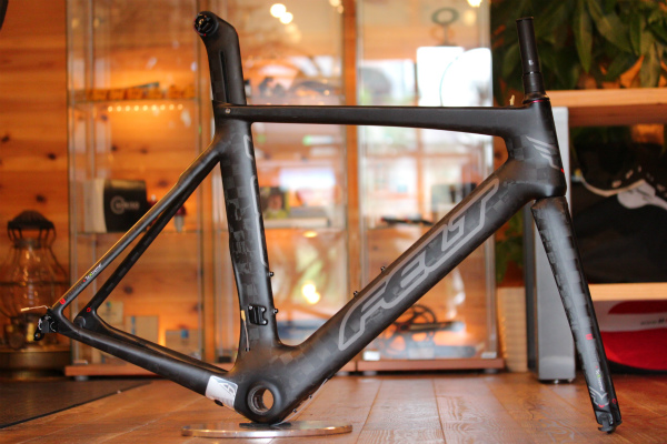 買取で入荷！FELT AR FRD フレームセット。5年の開発期間を経て