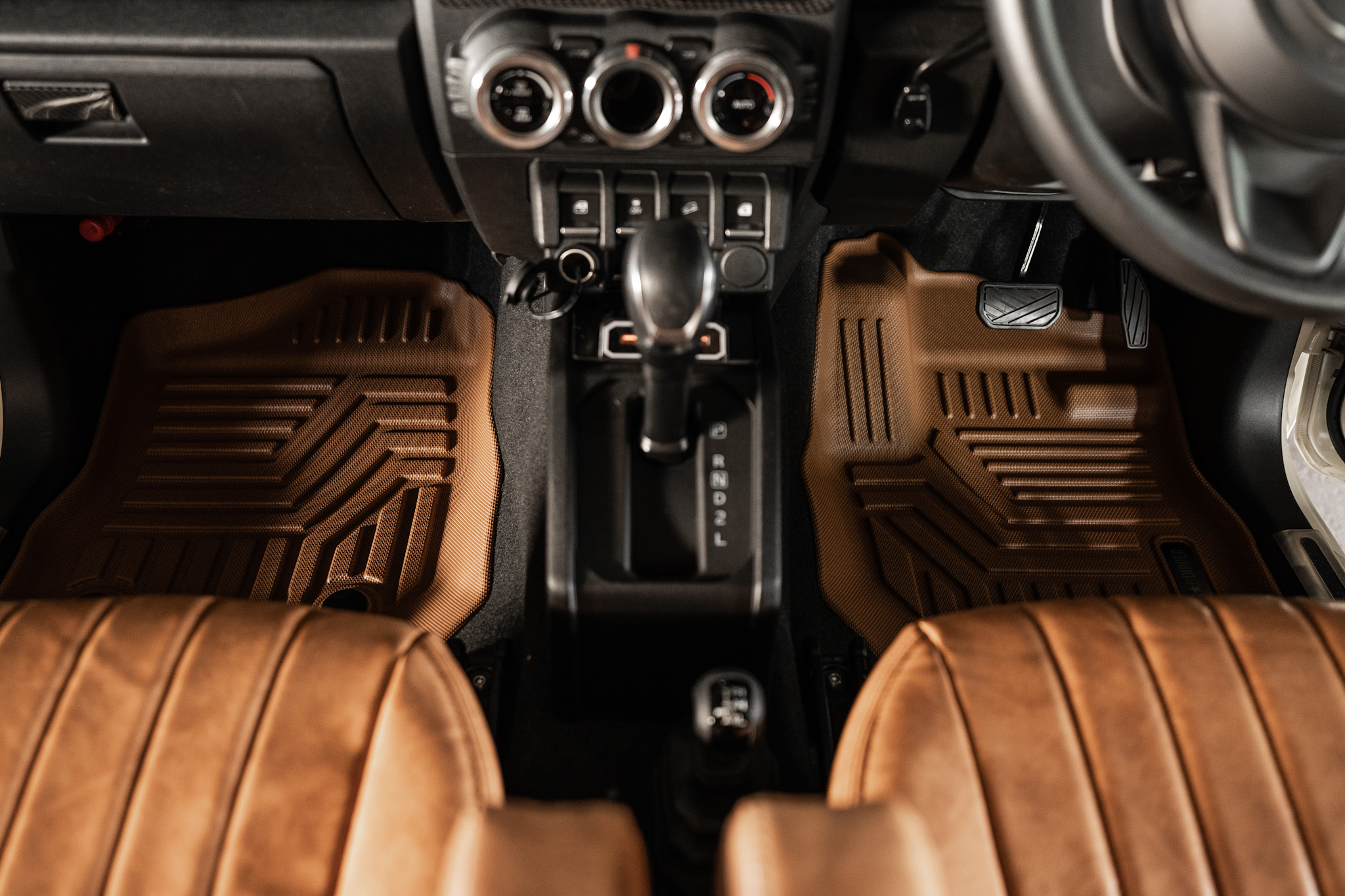 エクストラ 3Dフロアマット キャメルカラー for ジムニー :: 株式会社