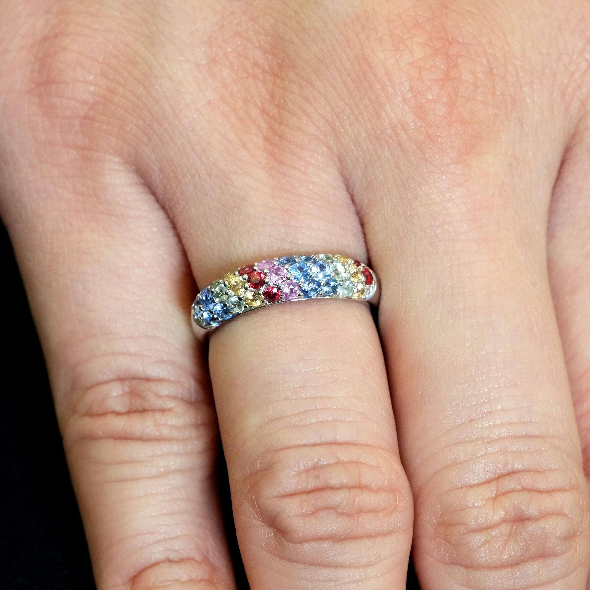 マルチカラーサファイアリング - K18WG、1.25カラット