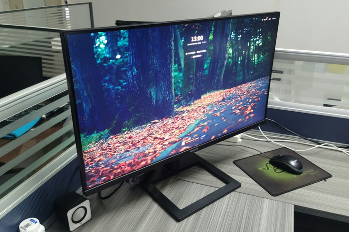 Philips、日本でも発売されそうな28インチ IPSパネルの4K UHD液晶