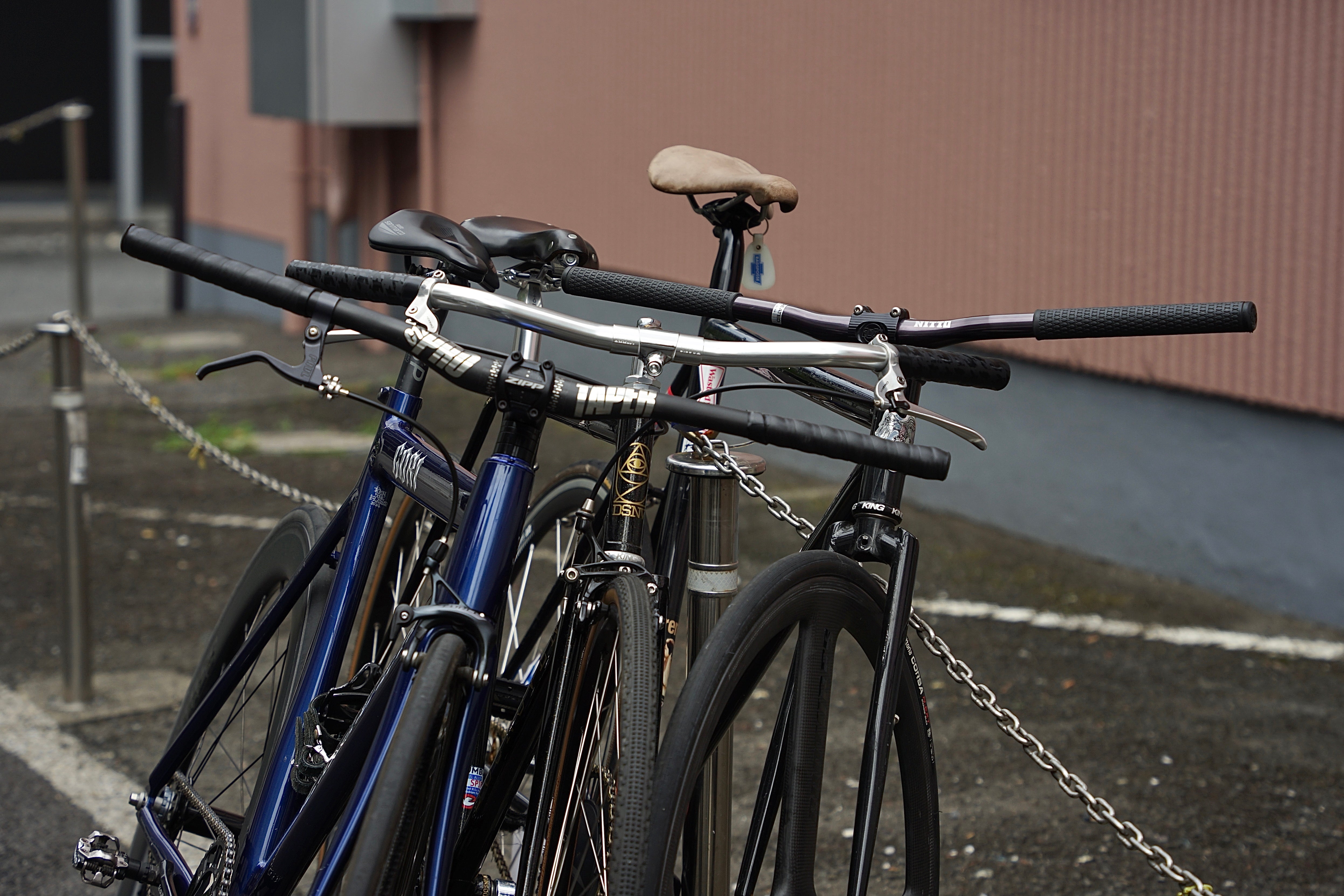 原宿セールススタッフの愛用ハンドル3選 | ブローチャーズ - BROTURES