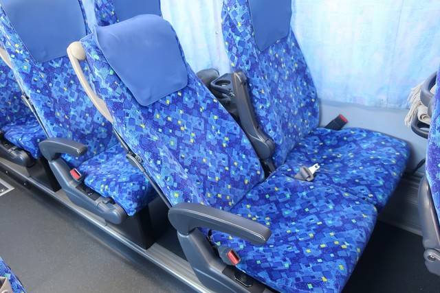 長野・山梨発着の高速バスを運行！ トラビスジャパンの4列シート「花