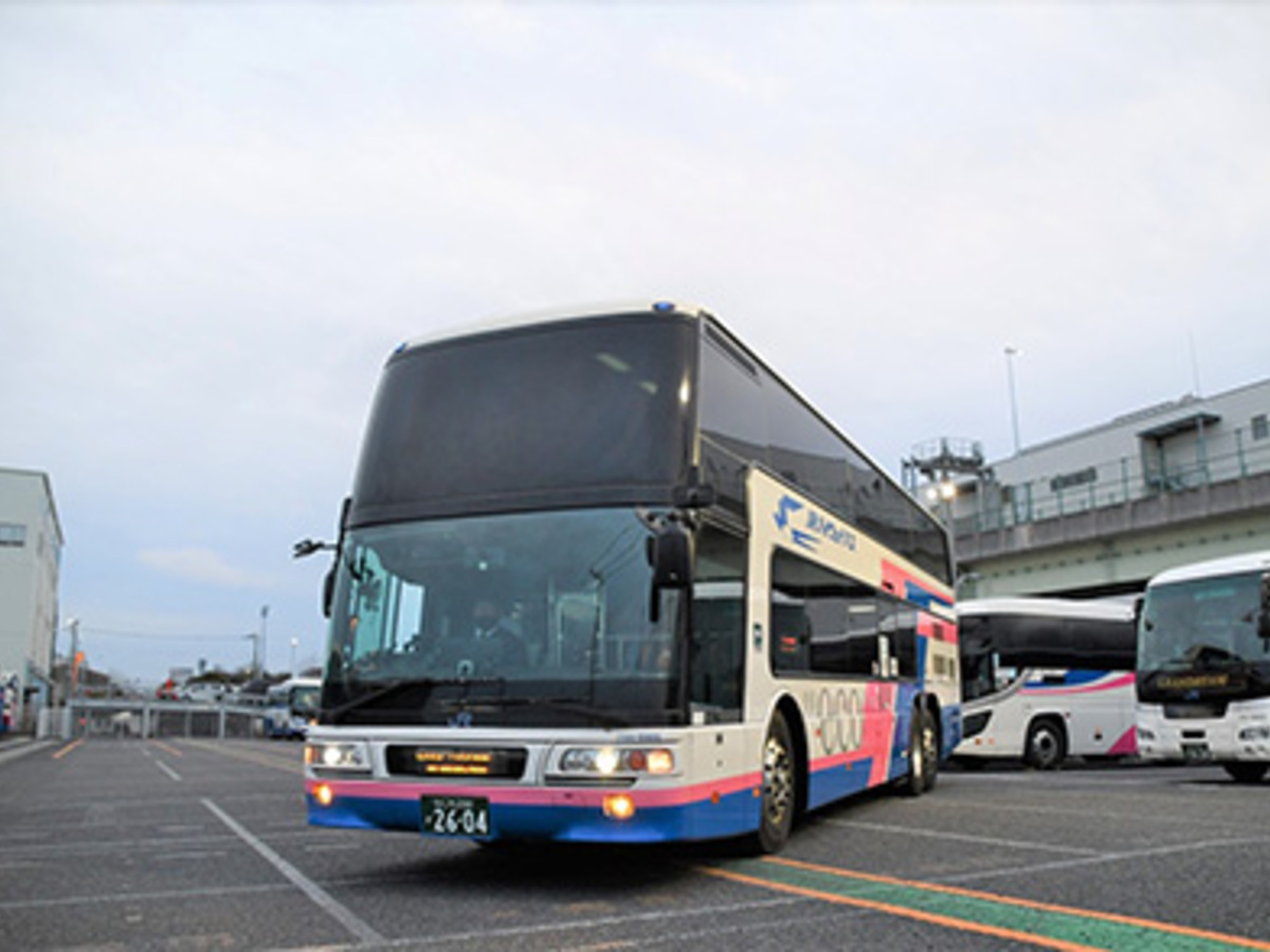 日本旅行メディアトラベルセンターが西日本JRバスの三菱ふそうエアロ