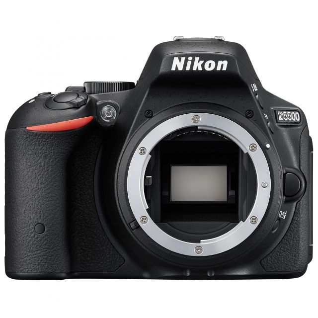 Nikon D5500！ニコン一眼レフ初のタッチパネル搭載！小型・軽量