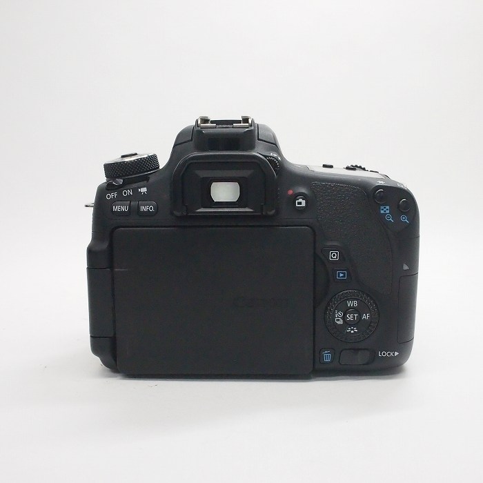 中古】(キヤノン) Canon EOS8000D+EF-S18-55/3.5-5.6 IS STM: 【中古