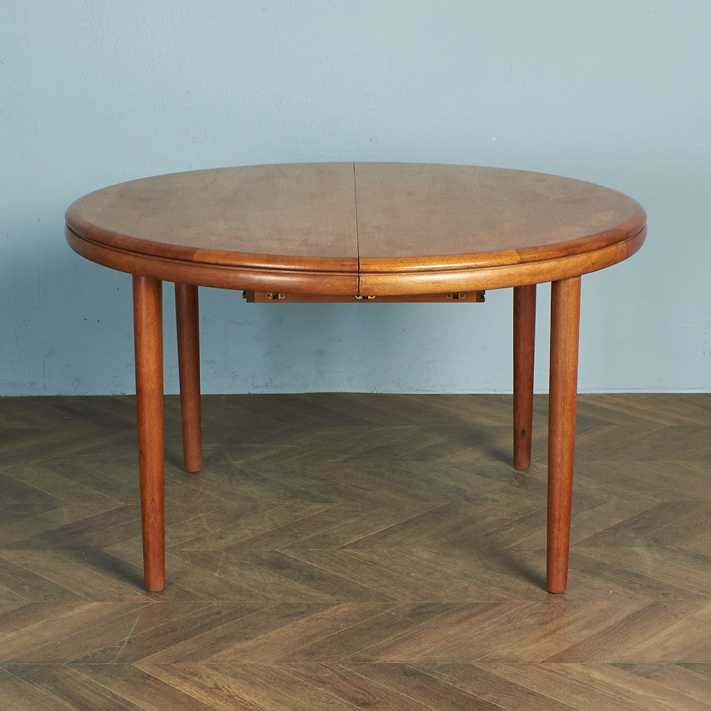 デンマーク製 ヴィンテージ チーク エクステンション ダイニング