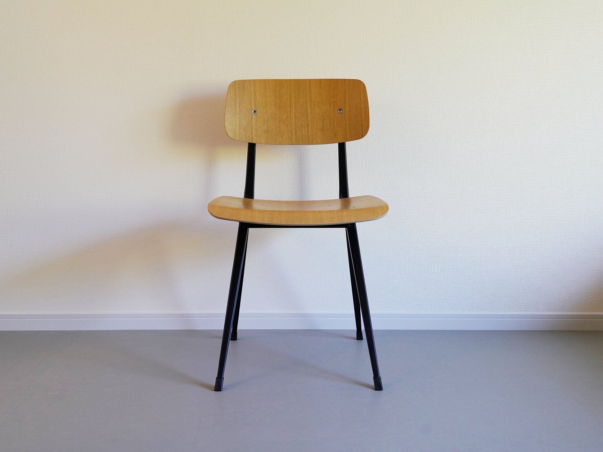 リザルトチェア ヘイ オーク×ブラック フリソ・クラマー ヴィム