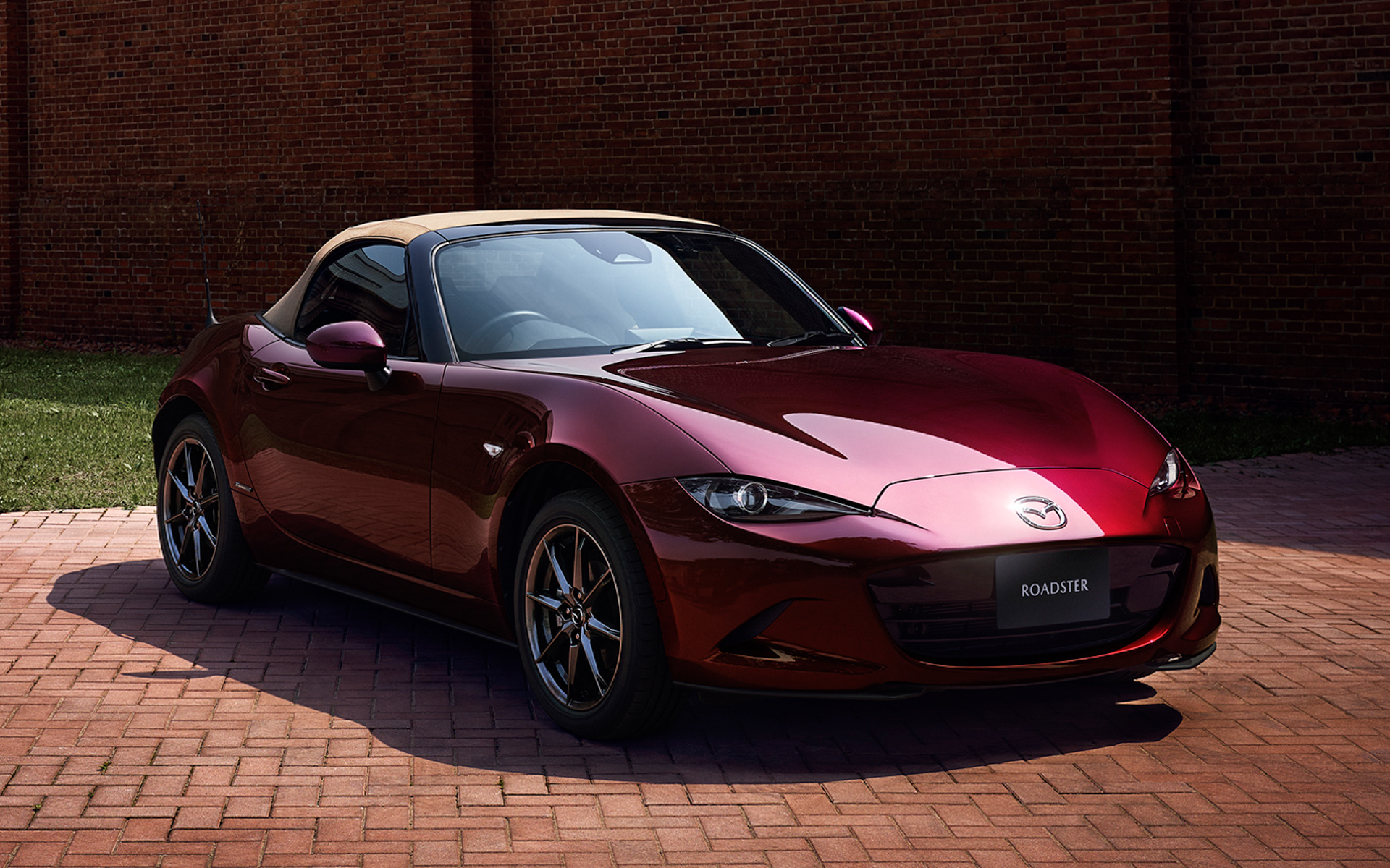 マツダ、「ロードスター35周年記念車」予約開始 受注生産方式で価格は