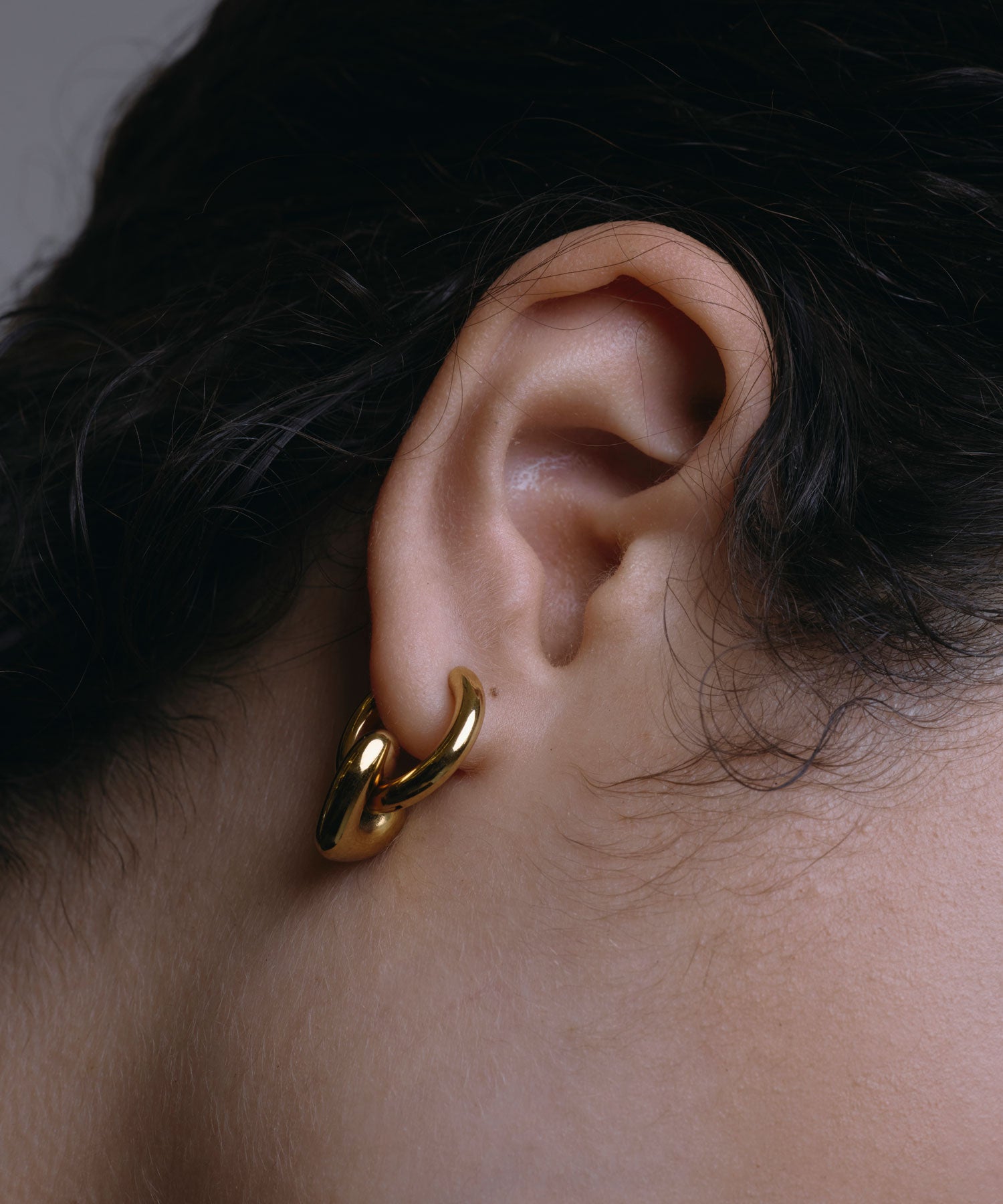 ゴールド]ニュアンスハートフープピアス