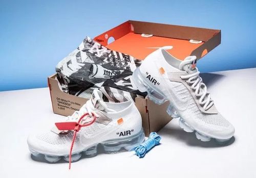 ニセモノ本物？鑑定！オフホワイトOFF-WHITE×NIKE AIR VaporMax
