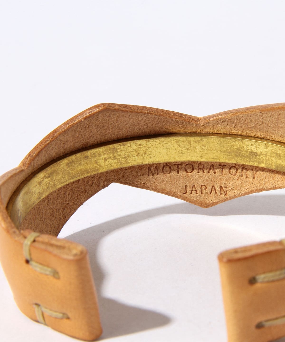 BEAMS PLUS モトラトリー / シェル バングル