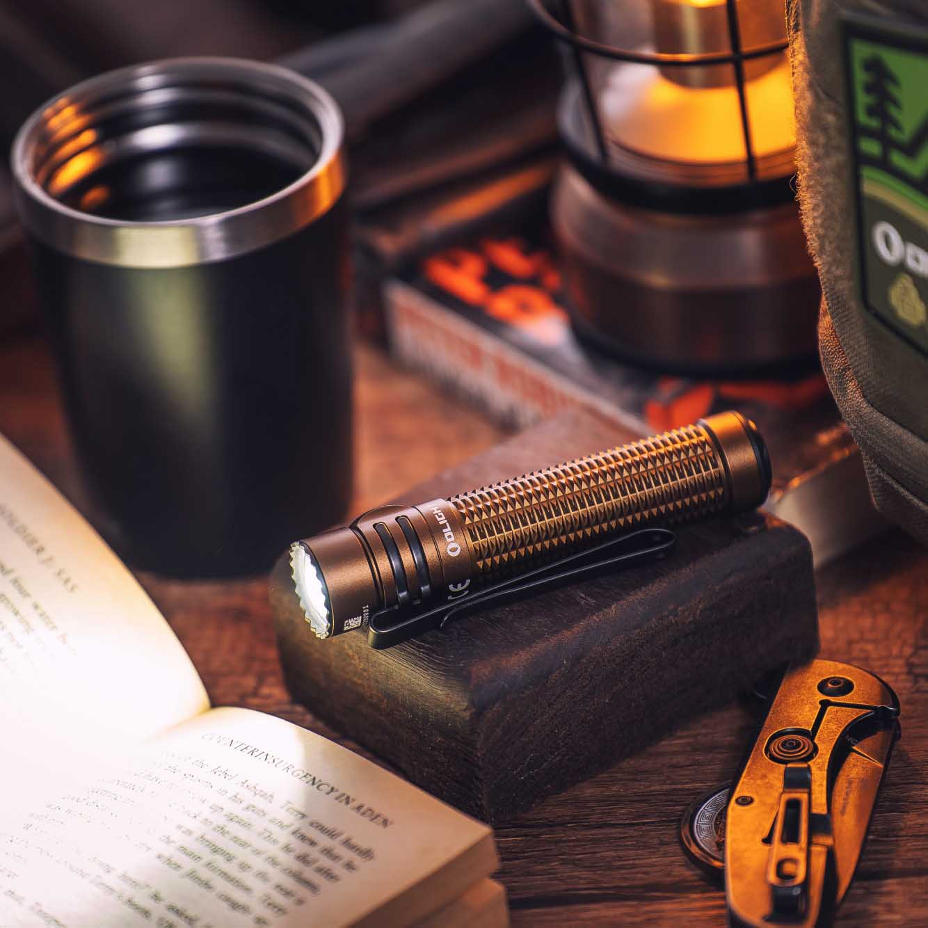 Warrior Mini 3 最強EDCタクティカルライト 1750lm - Olight Japan