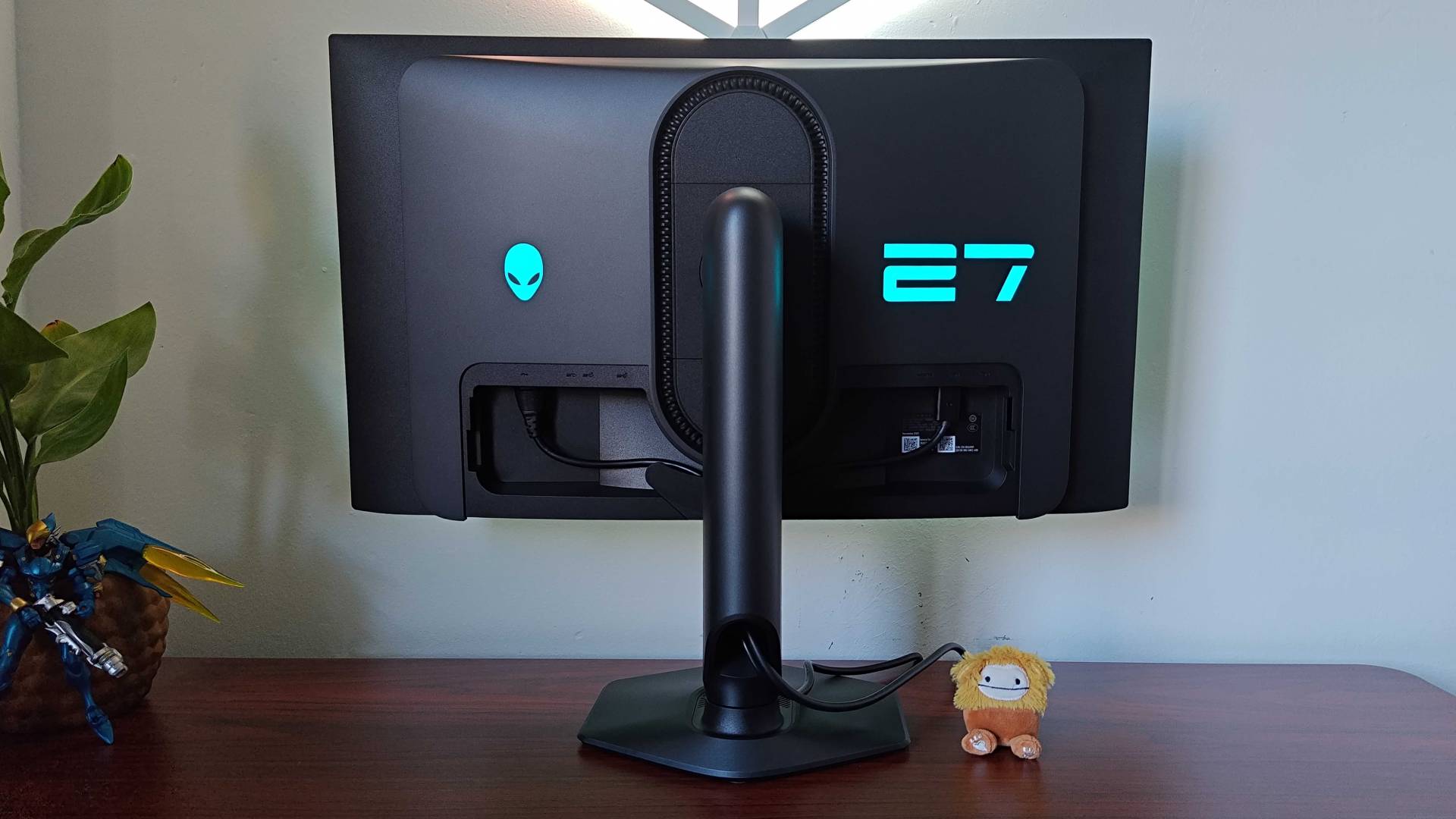 Alienware AW2725DF review: “Dell's QD-OLED monitor is winning me