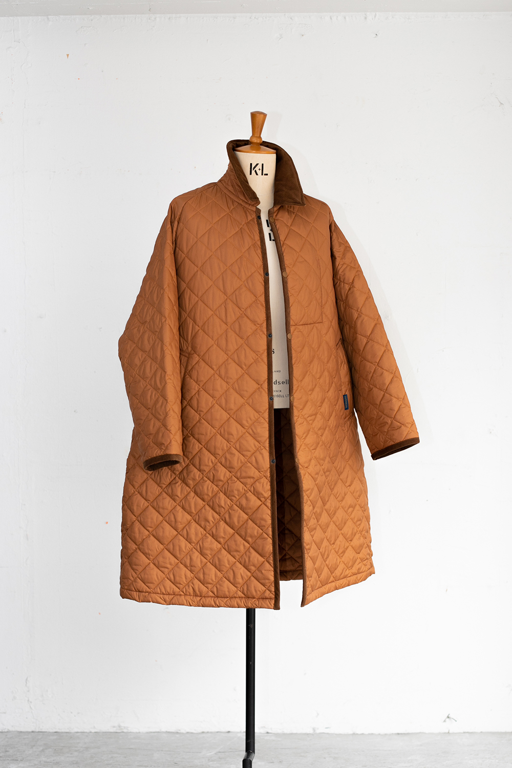LAVENHAM for L'ÉCHOPPEの新作はバルカラーコート