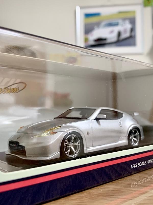 ハイストーリー 1/43 Z34 バージョンニスモ モデルカー のパーツ