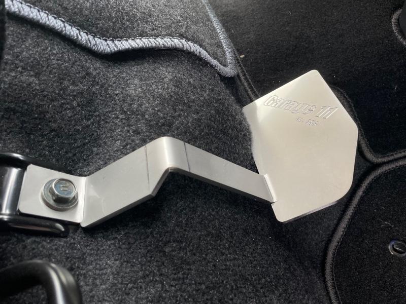 Garage11 garage11 フットレスト のパーツレビュー | ハイエースバン