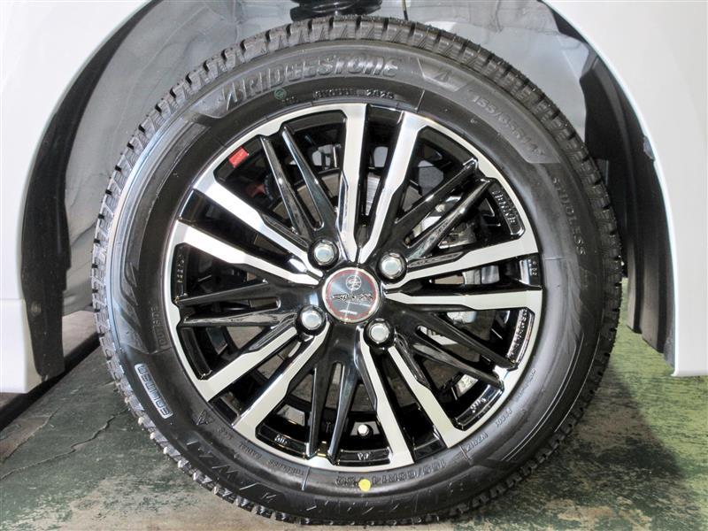 純正15インチから14インチにインチダウンして、よりリーズナブルに