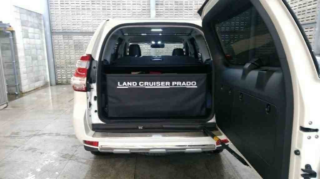 ラゲージプロテクター取付（トヨタ ランドクルーザープラド・150系）by