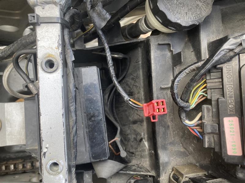 燃料ポンプリレー交換取り付け部品番号とポンプ作動点検（カワサキ ZX