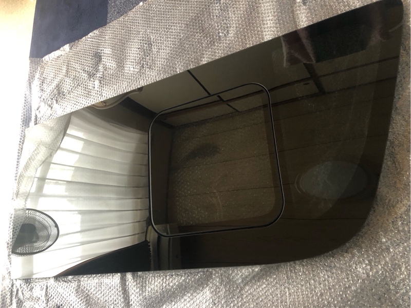 6型新車外しの運転席側小窓付きスライドガラスを付けようとしたが