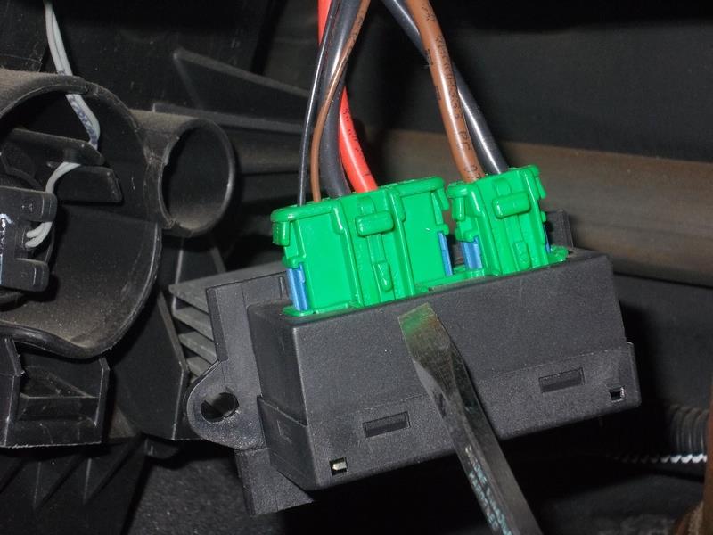 ブロアファンレジスタ交換（シトロエン C3プルリエル）by いこみゃん