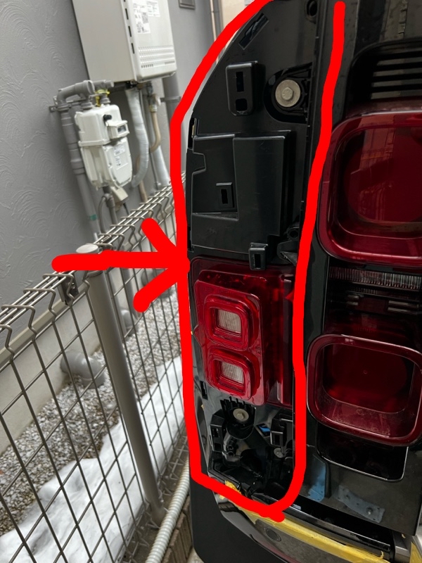 リバースランプ（ランドローバー ディフェンダー・L663）by 日田杉