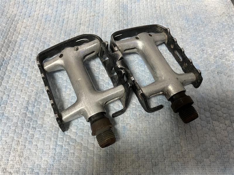 ペダルオーバーホール シマノ XT PD-M735(貫通)（その他 バズーカ