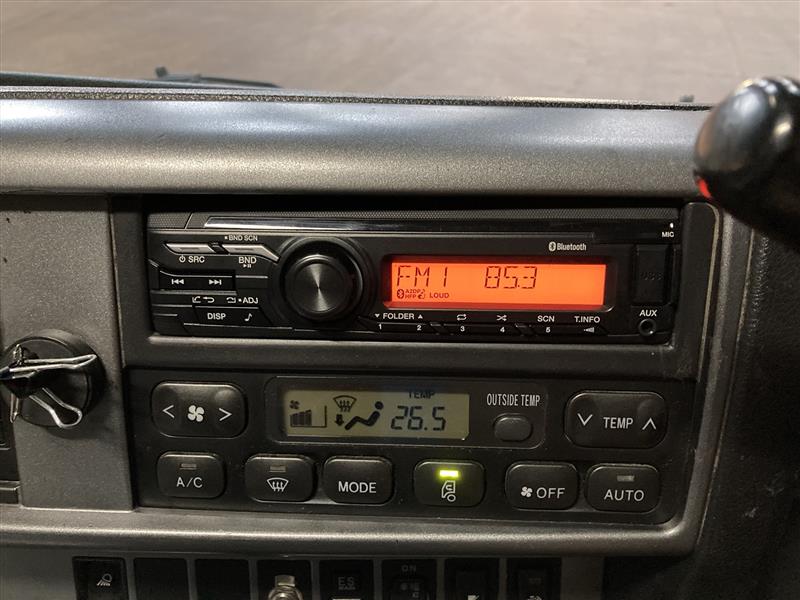 純正Bluetoothオーディオへ（日野 プロフィア・初代）by ユーとら