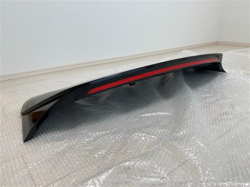 Zグレード用 ルーフスポイラー取り付け（トヨタ ハリアーハイブリッド