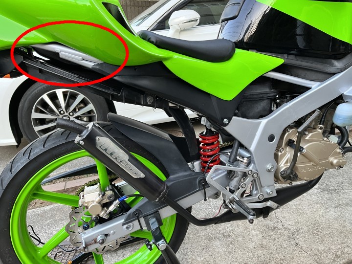 CBR600RR 純正 サイドカバー加工（ホンダ NS-1）by ぼっくんRR - みんカラ